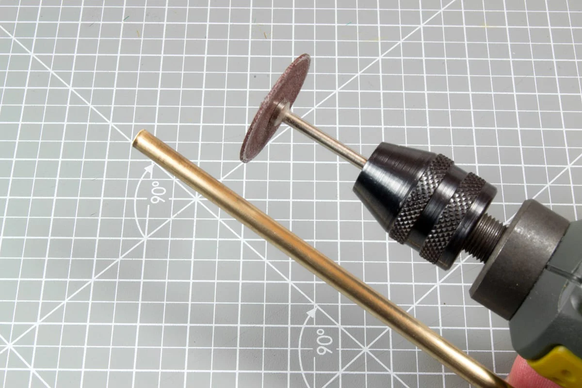 AK Interactive - Brass Pipes 2.4mm, 2 Units (AK9120) - Image 4