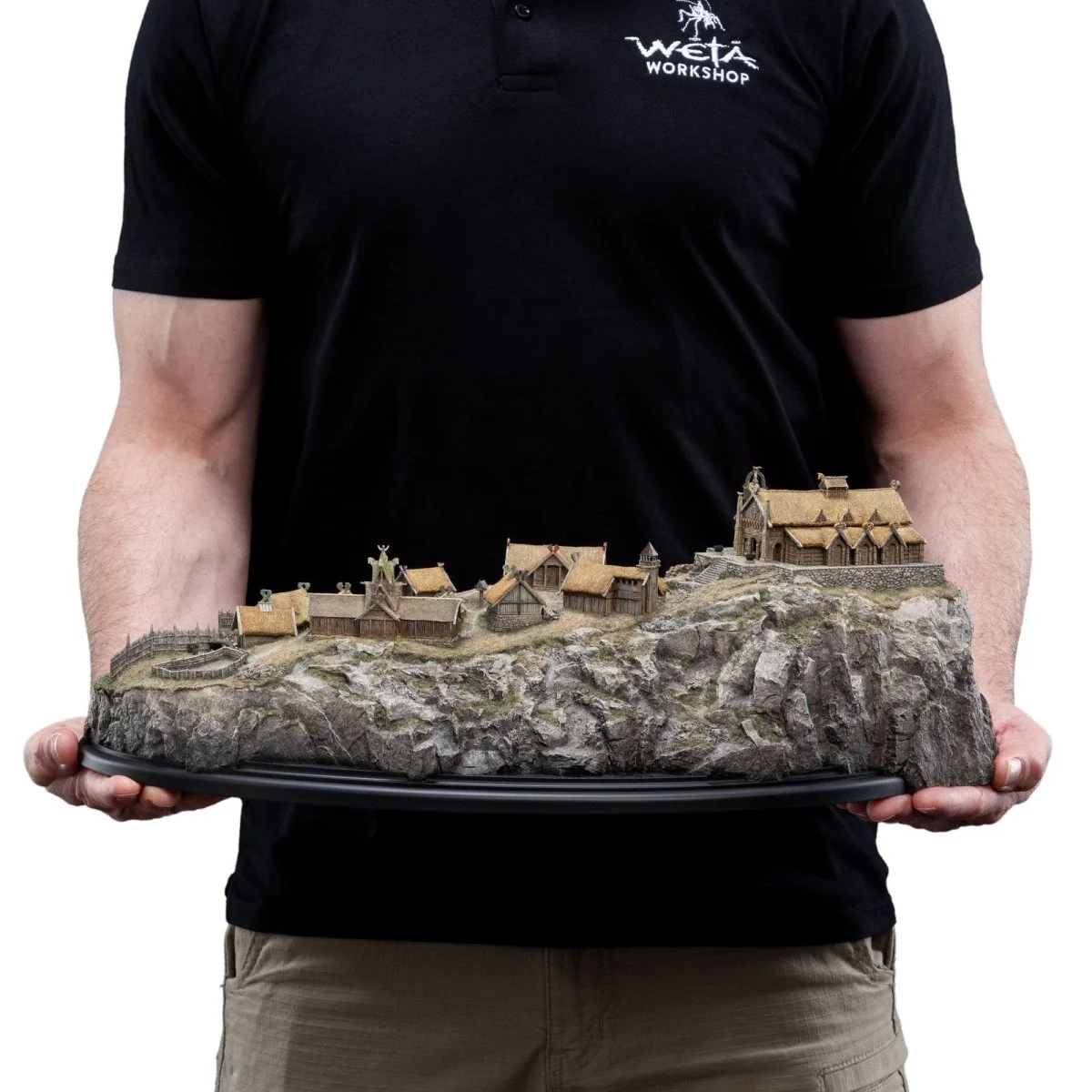Lord of the Rings Statue Edoras - Limited Edition 15cm ETA 28 Days - Image 2