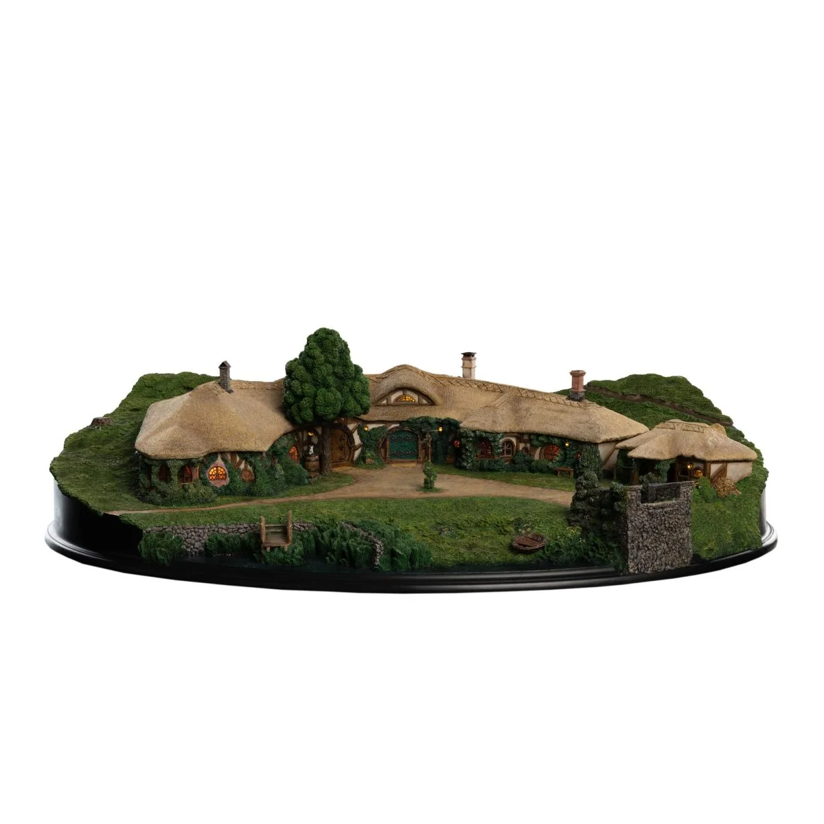 Lord of the Rings Statue The Green Dragon Inn ETA 28 Days