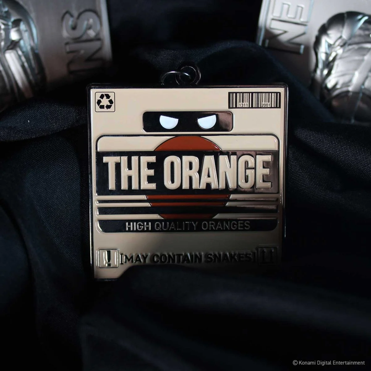 Metal Gear Solid 2 The Orange Cardboard Box Keyring - Image 4