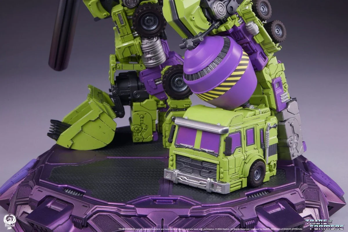 Transformers Museum Scale Statue Devastator 114cm ETA 28 Days - Image 10