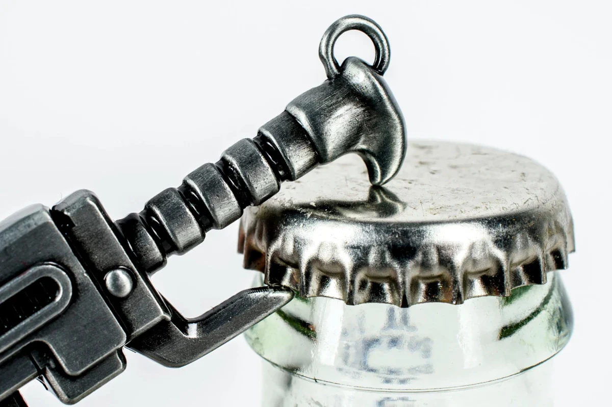 Warhammer 40,000: Adeptus Astartes Chainsword Bottle Opener - Image 4