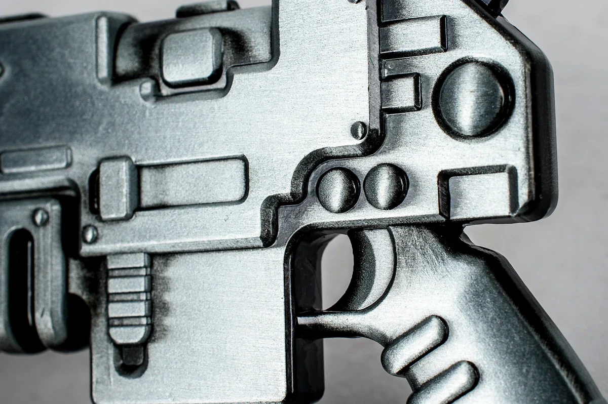 Warhammer 40,000: Bolt Rifle Bottle Opener - Image 4