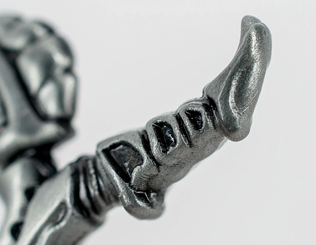 Warhammer 40,000: Tyranids Bonesword Bottle Opener - Image 10